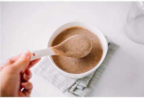 甜味涂抹酱 健康代餐新风尚，还是甜蜜陷阱？